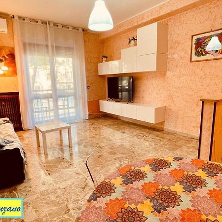 Apartamento Casa Imma Desenzano del Garda Exterior foto